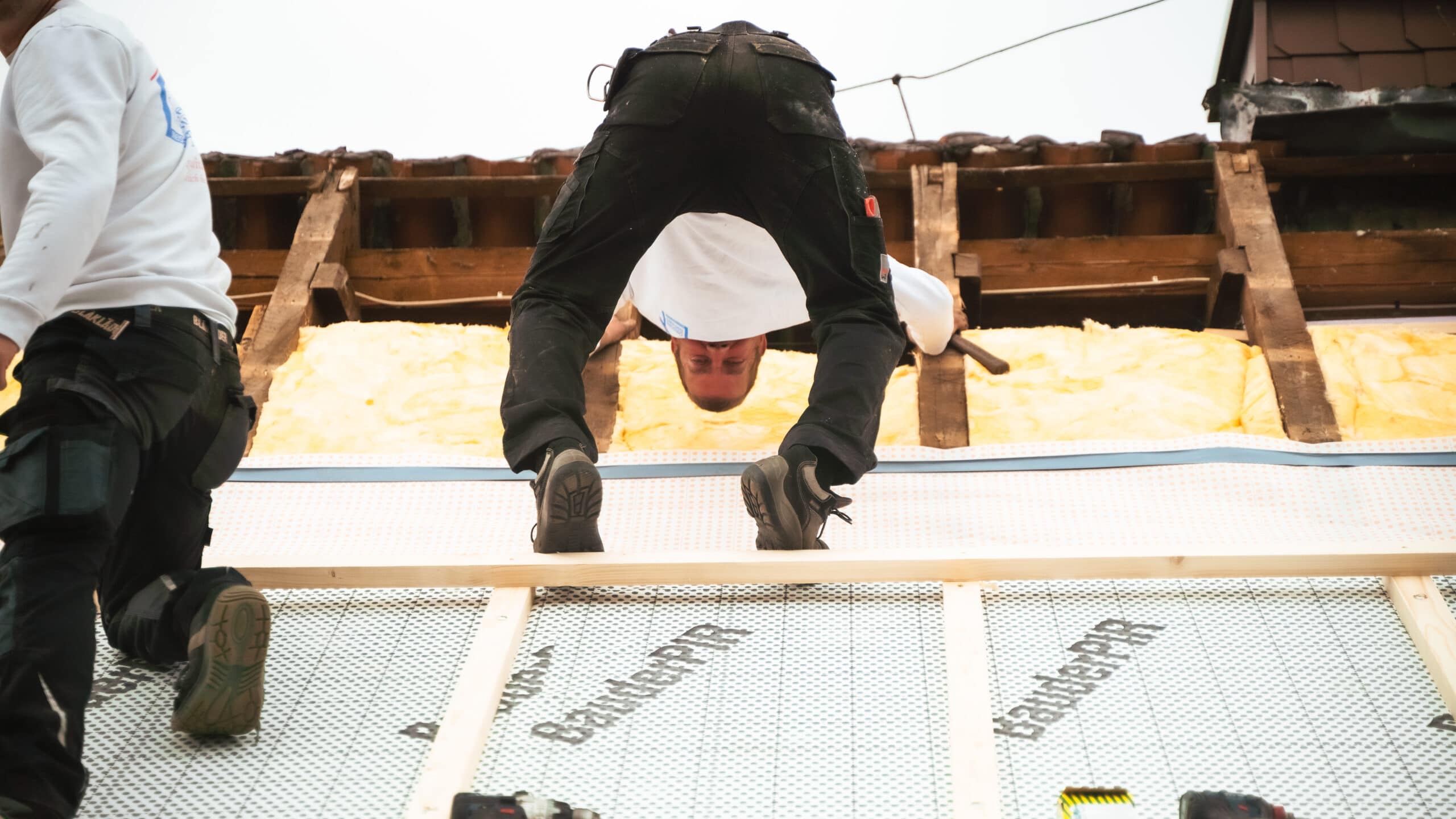 Dachdeckerunternehmen Christian Thielking bei der Arbeit